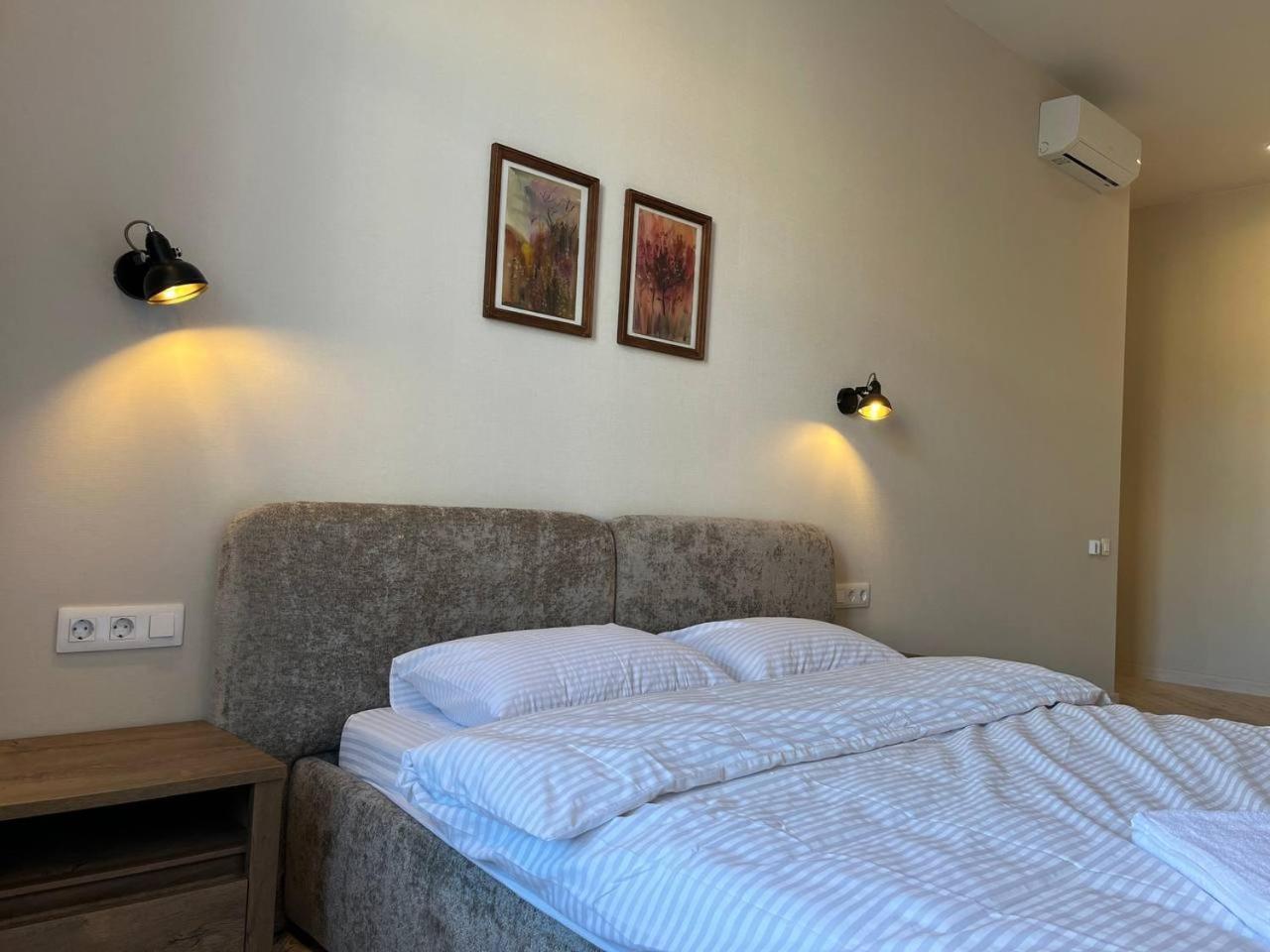 Sweet Near Opera House Apartment